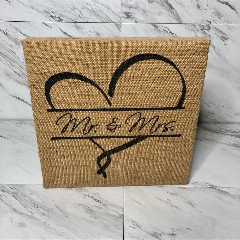 4/$30 Francesca's Mr. & Mrs. Burlap Box Sign Wedding Decor